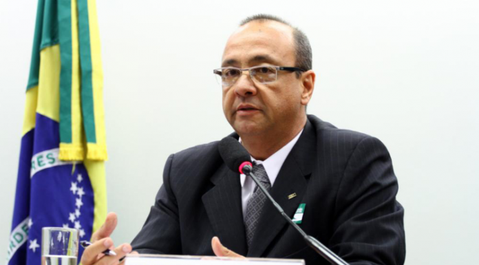 Presidente da CNT defende reajuste do diesel a cada 90 dias