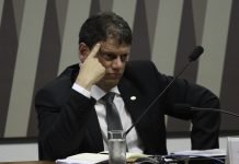 Ministro da Infraestrutura volta atrás em promessas