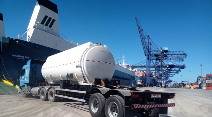 Randon embarca semirreboques para Angola