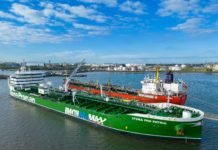 Navio movido a metanol faz rota pelo Brasil