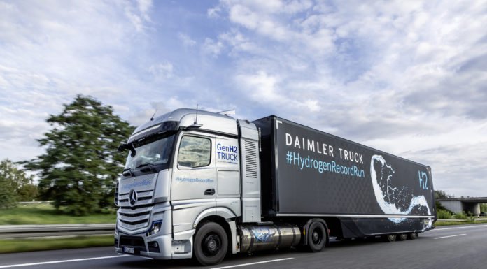 Daimler Truck avança na descarbonização