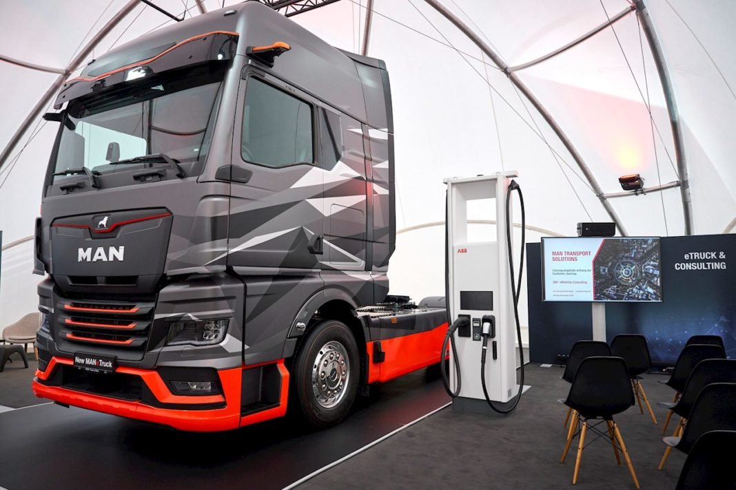 MAN TRUCK & BUS E E-MOBILITY MAN e ABB E-mobility anunciam parceria