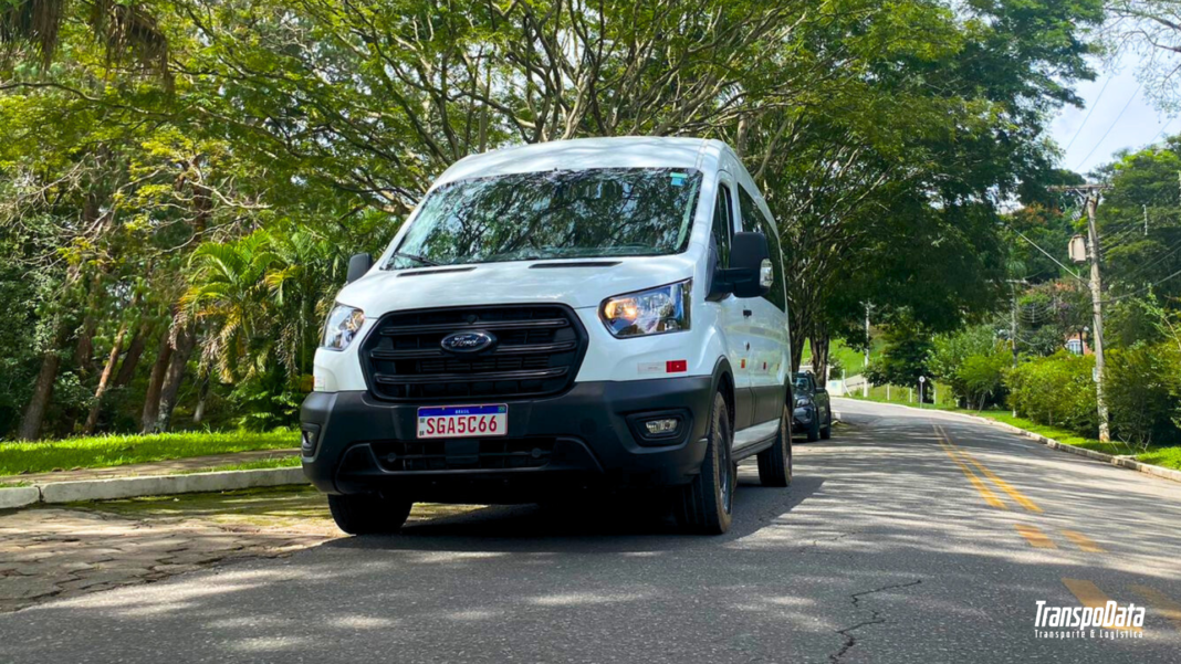 Ford Transit automática minibus