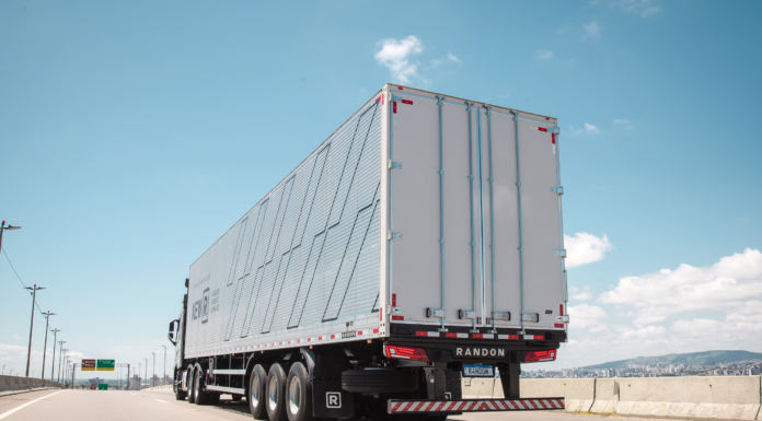 Randon aumenta opções do furgão modular RANDON