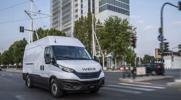 Iveco apresenta eDaily e entra de vez na corrida por veículos elétricos leves de carga no Brasil