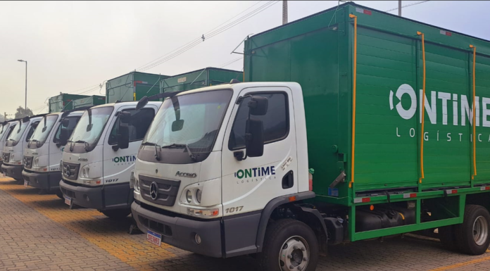 OnTime renova frota com caminhões Mercedes