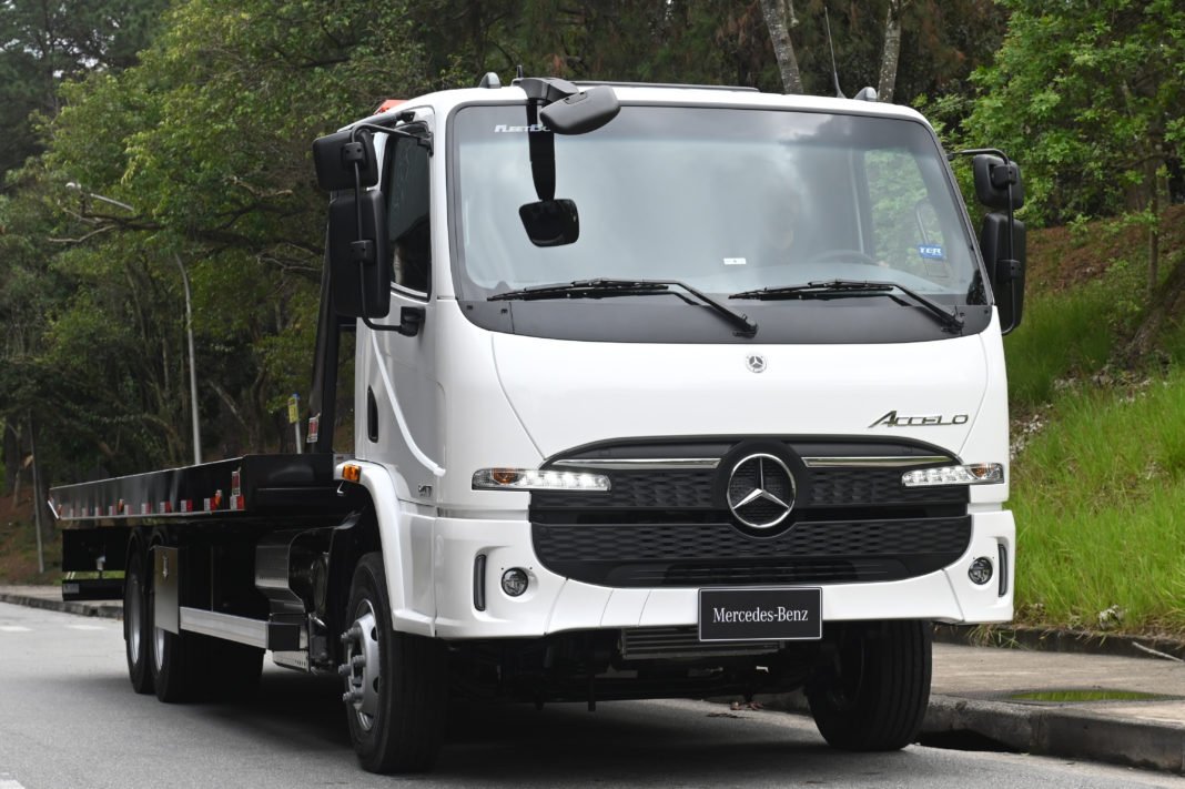 Mercedes Accelo 1417