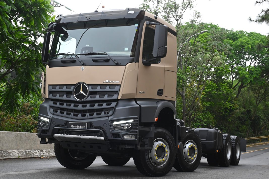 Mercedes Arocs 4051